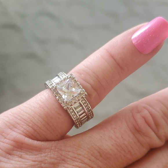 Diamond CZ 925 Silver Ring - Picture 1 of 9